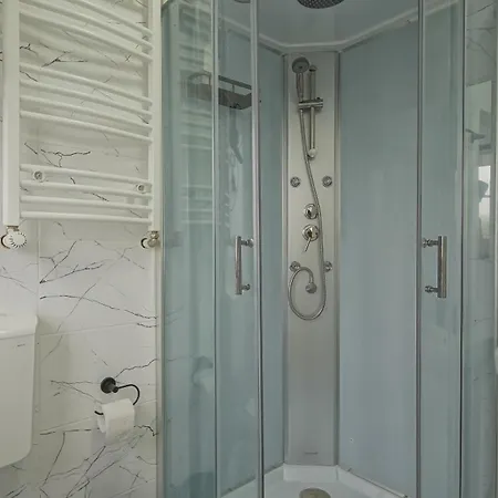 Suveranii 3* Braszów